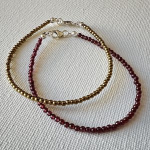 garnet-2mm-silver-bracelet