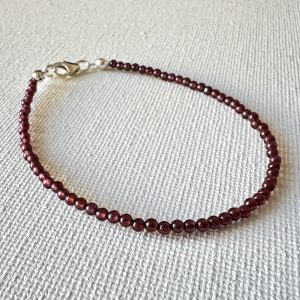 silver-garnet-bracelet