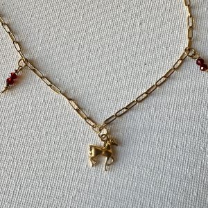 garnet-horse-necklace